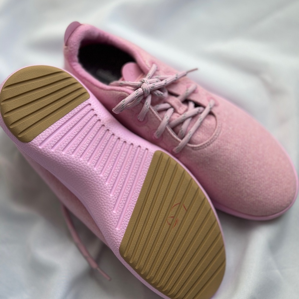 Allbirds Wool Runners Pink – New With Tags – US 12 / EU 44–45 - Picture 3 of 3